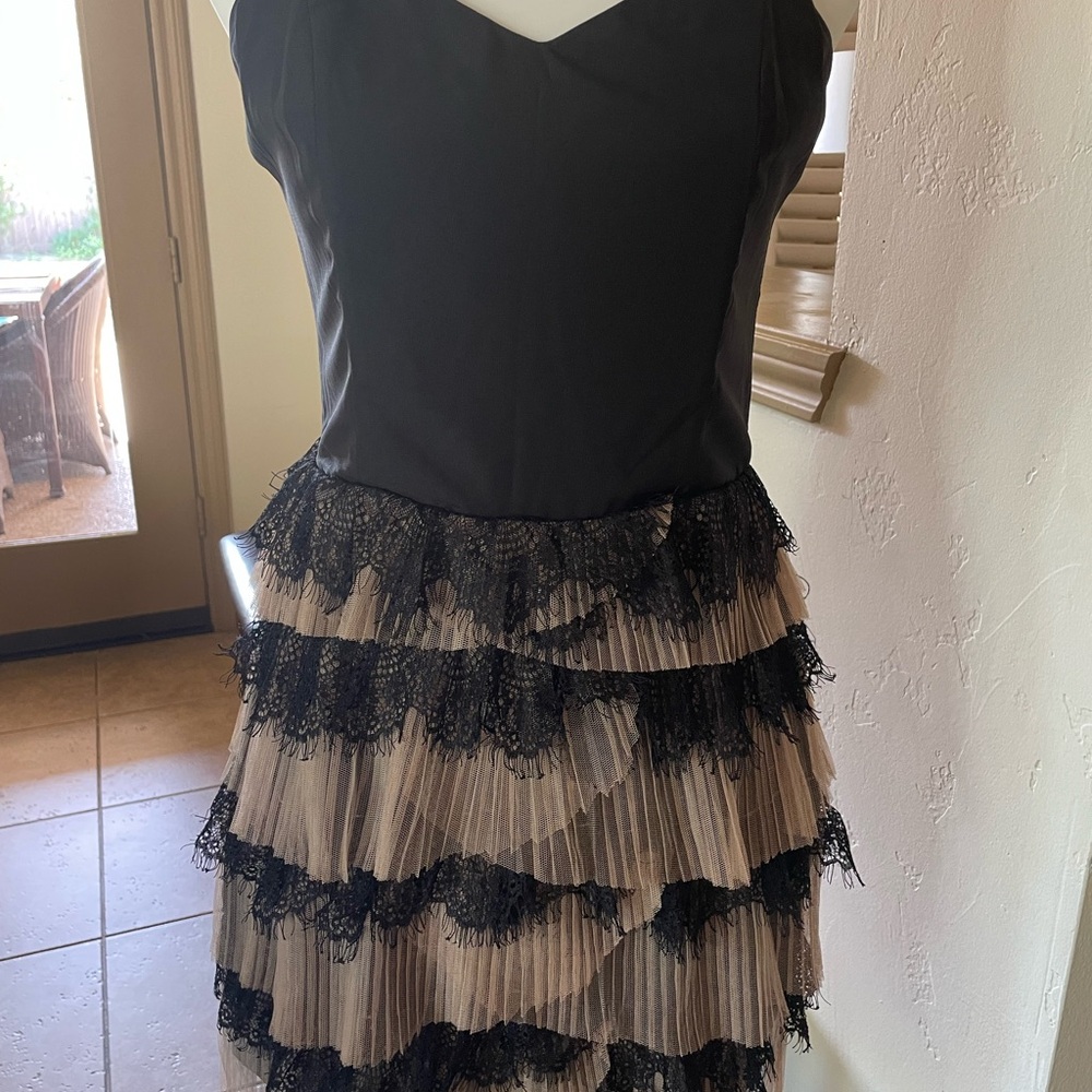 Elegant Black and Cream Lace Tiered Dress